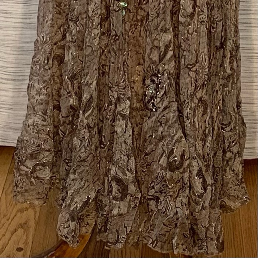 Nina Austin brown and tan floral evening gown. - Picture 6 of 14